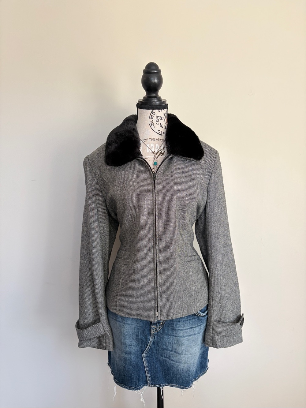Vintage 90’s Jessica Wool Heather Grey Black Faux Fur Collar Chic Short Jacket